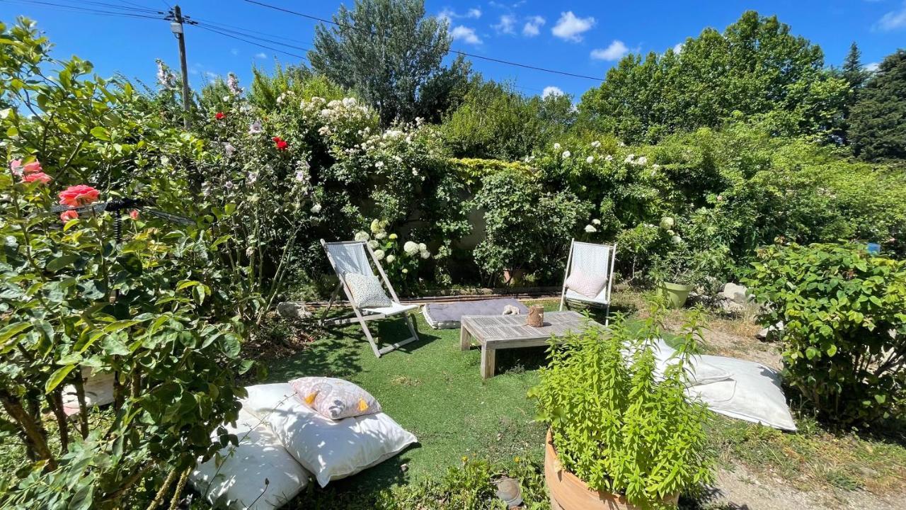 Lulu En Provence Bed and Breakfast LʼIsle-sur-la-Sorgue Exteriör bild