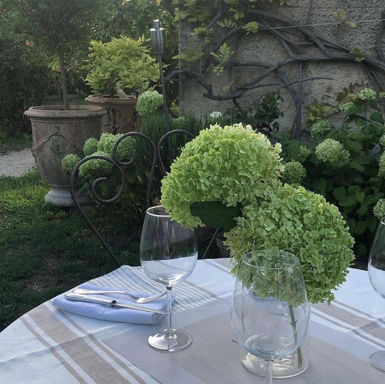 Lulu En Provence Bed and Breakfast LʼIsle-sur-la-Sorgue Exteriör bild
