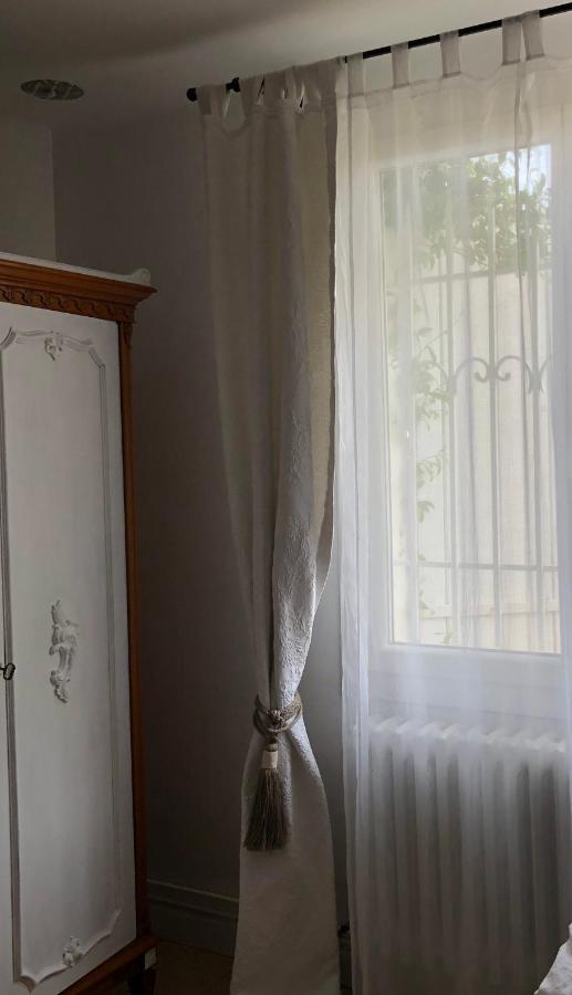 Lulu En Provence Bed and Breakfast LʼIsle-sur-la-Sorgue Exteriör bild